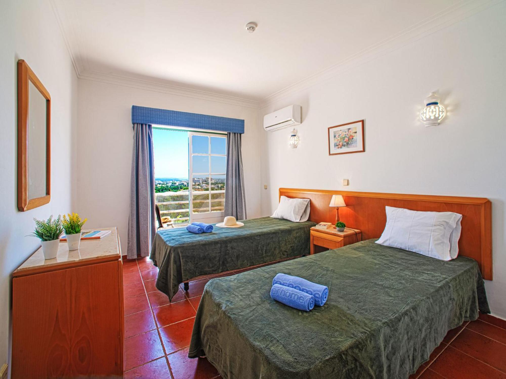Apartment Estrela Do Vau Apart- 3 Bedroom-3 By Interhome Portimao