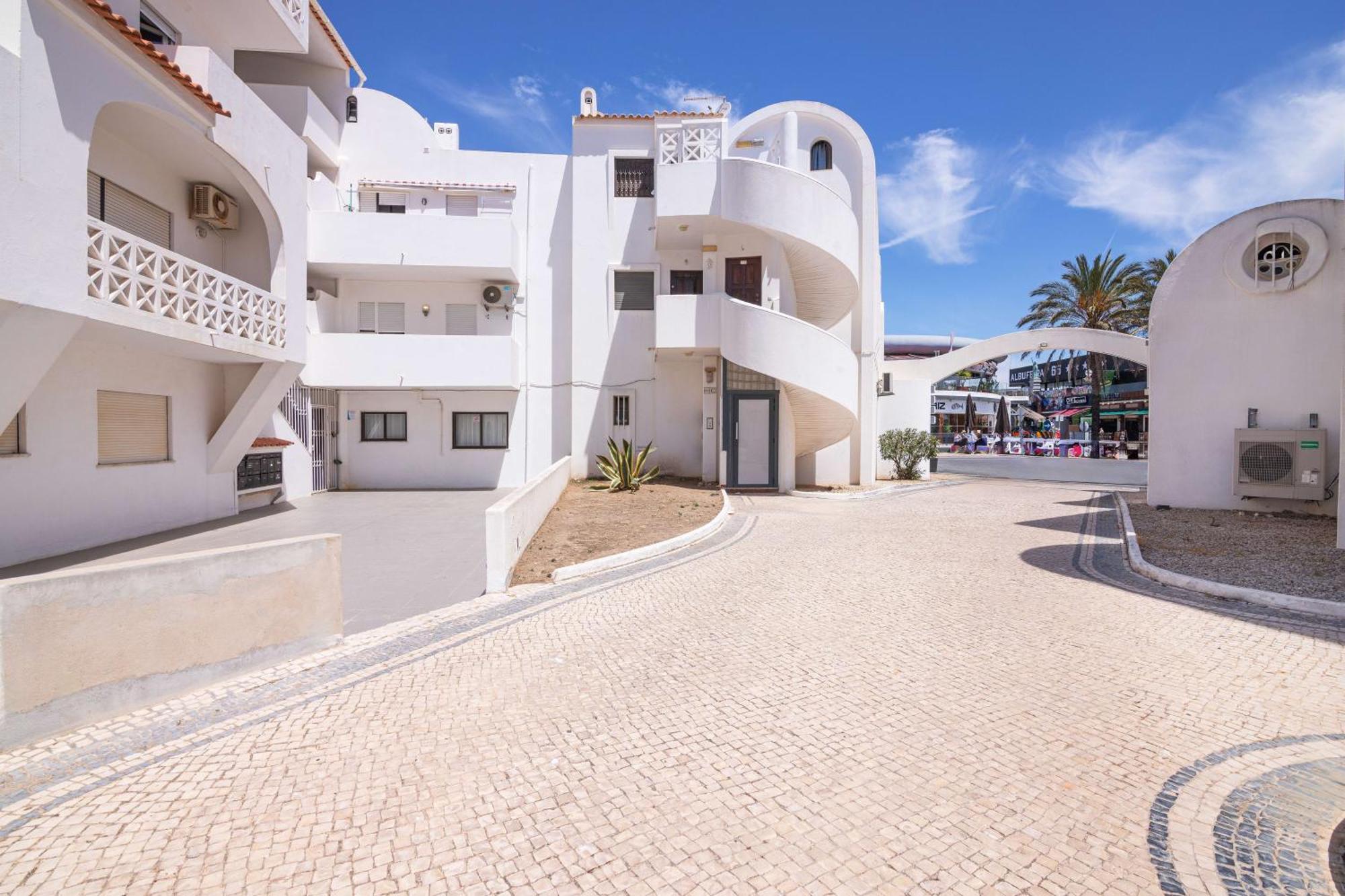 Apartment Beti Oura Village