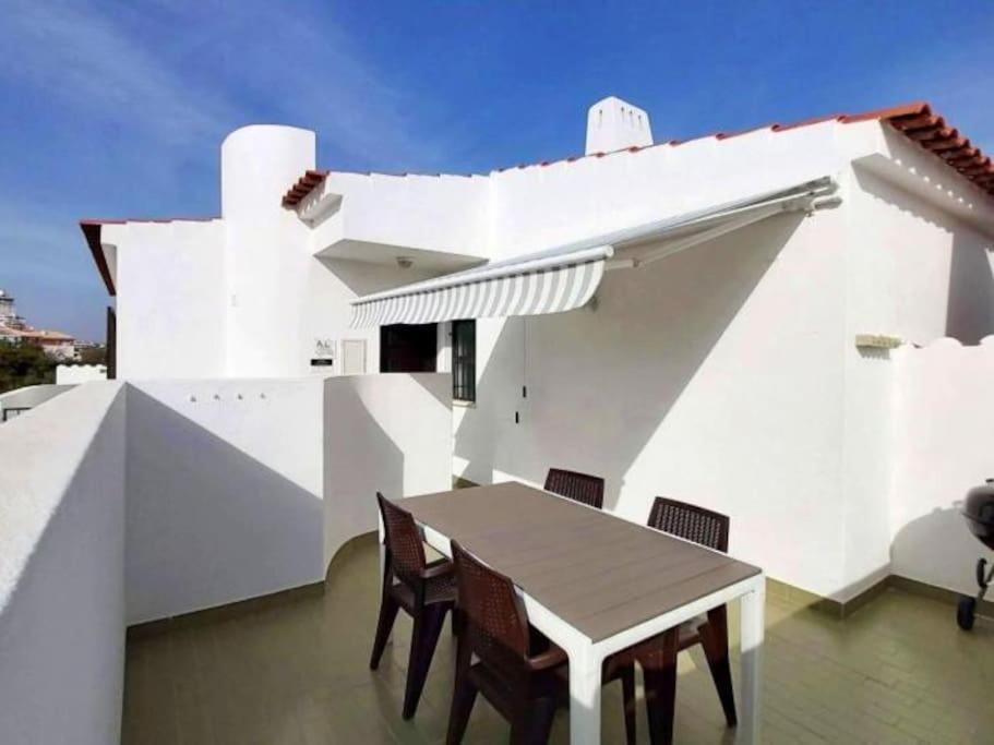 Areias - Oura & Bbq & The Oura Strip Apartamento *
