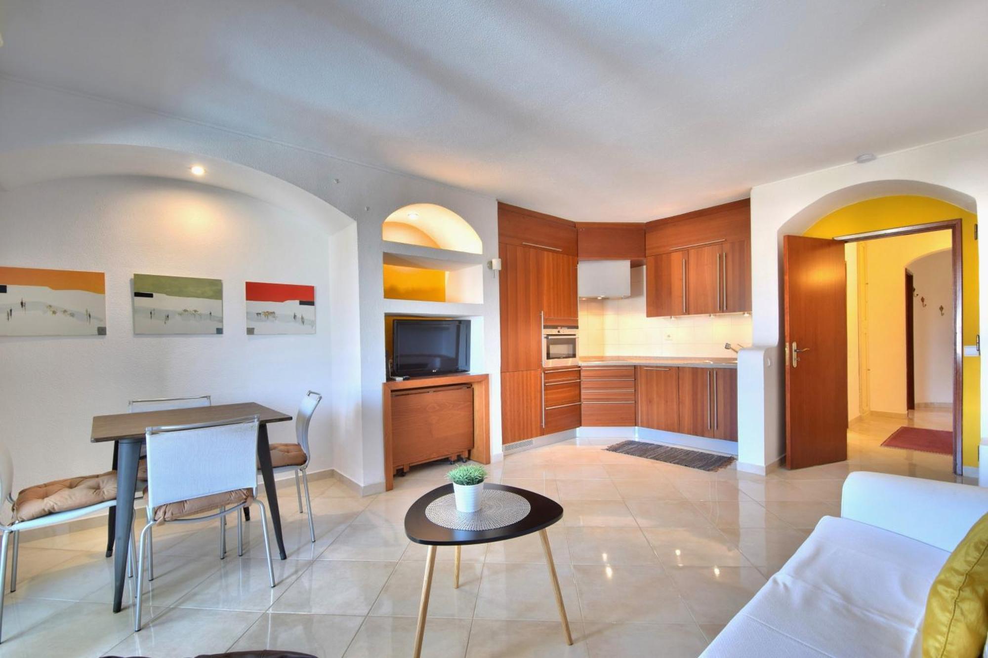 Aparthotel Bellavista Avenida By Beguest 3*