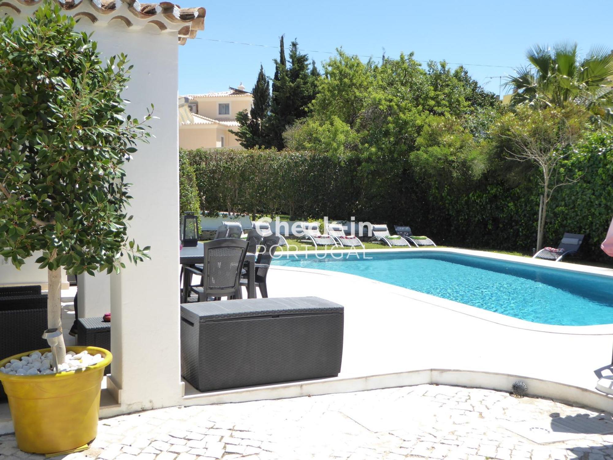 Strip By Check-in Portugal Villa *