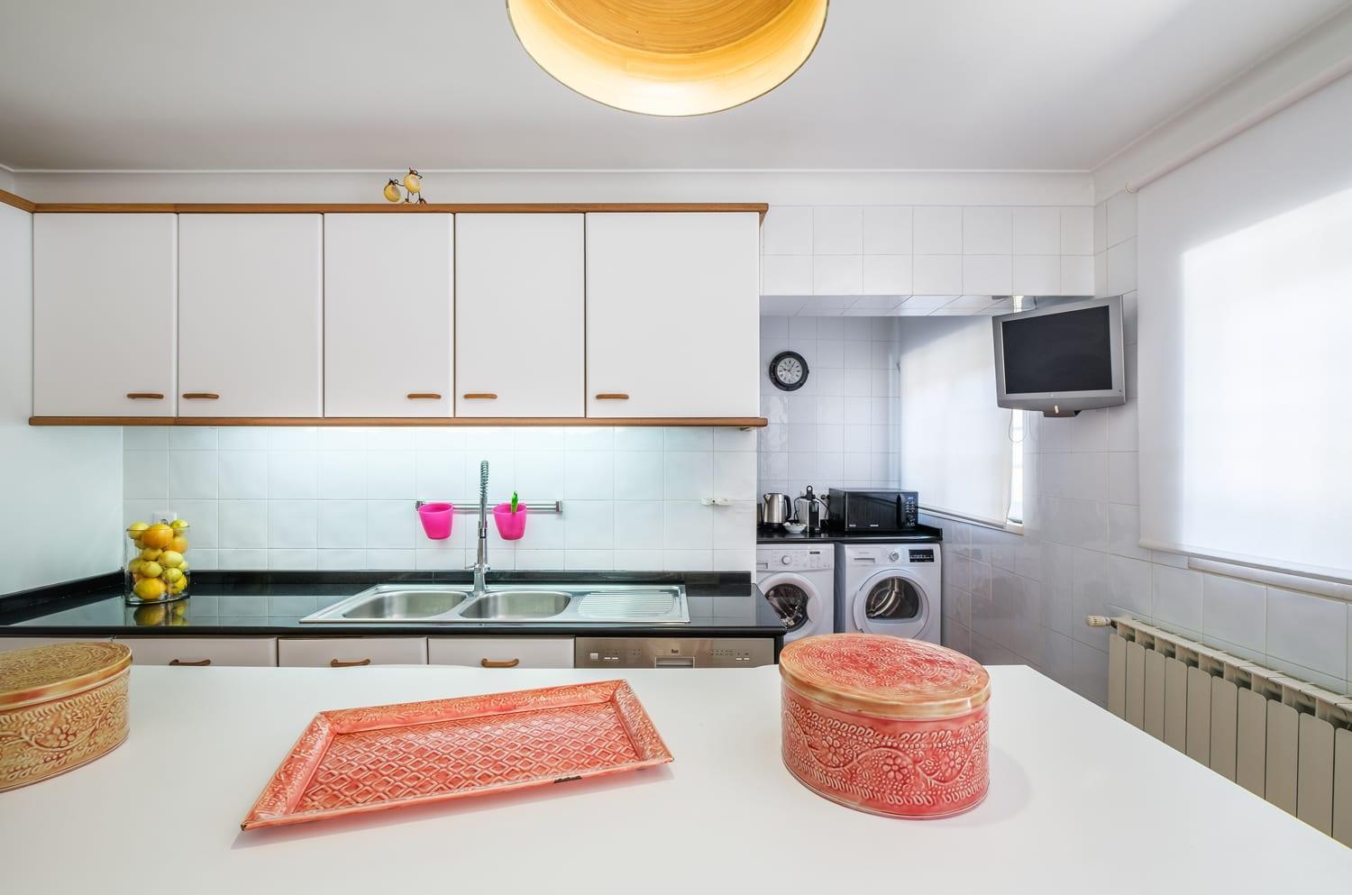 Villa Seafront Unit 1 *