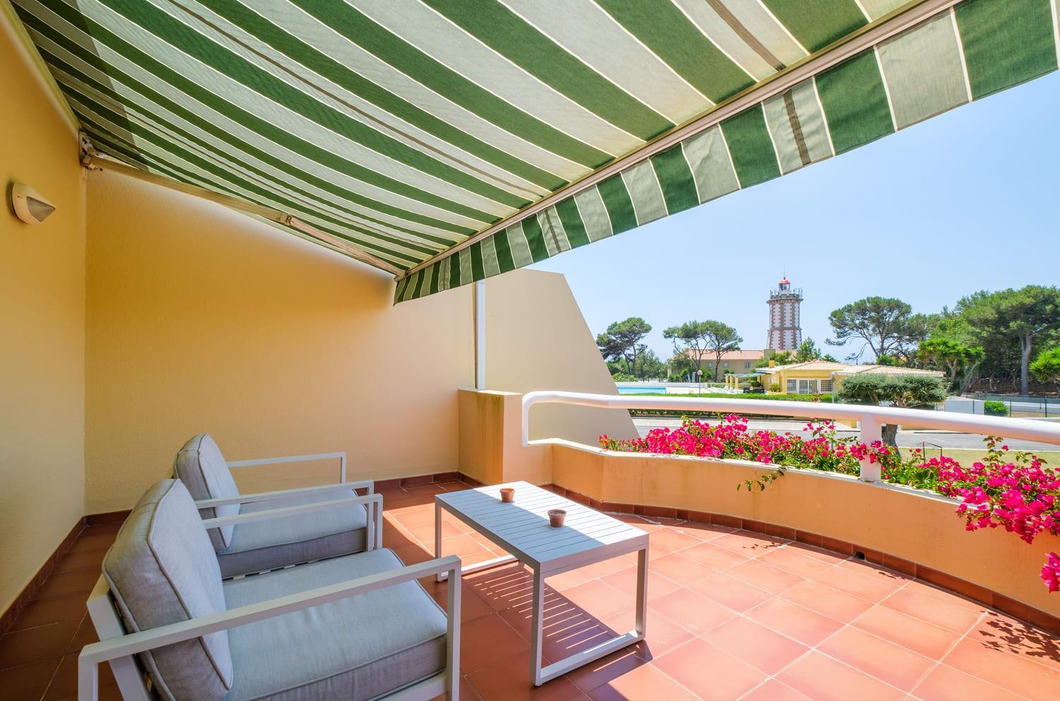 Villa Seafront Unit 1 *