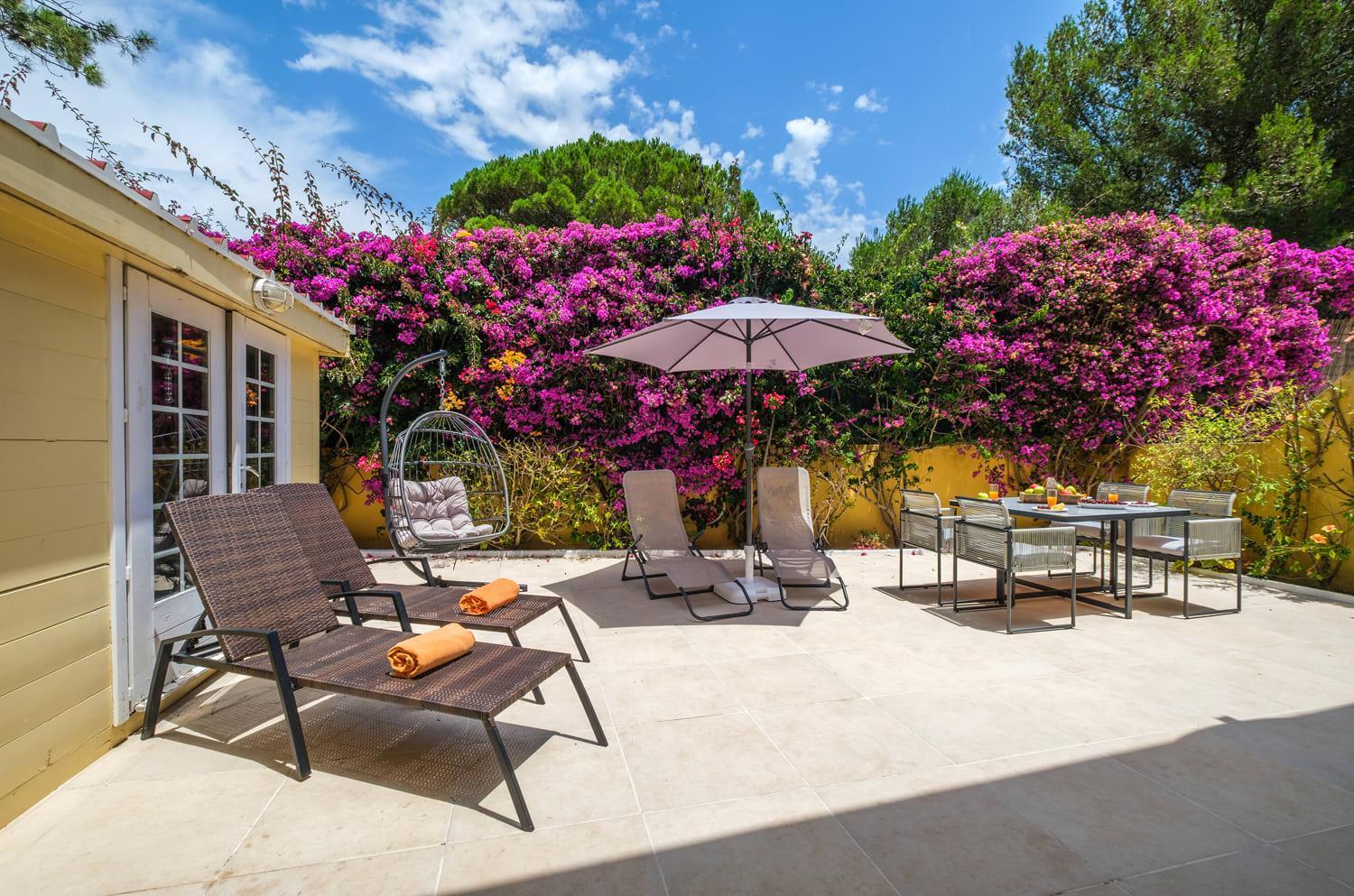 Villa Seafront Unit 1