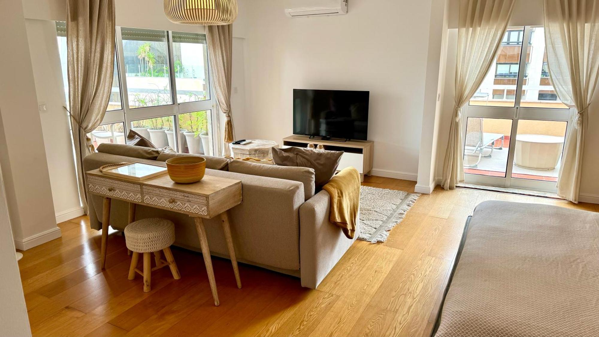 Ocean Front Nomad Dreams N 7 * Cascais