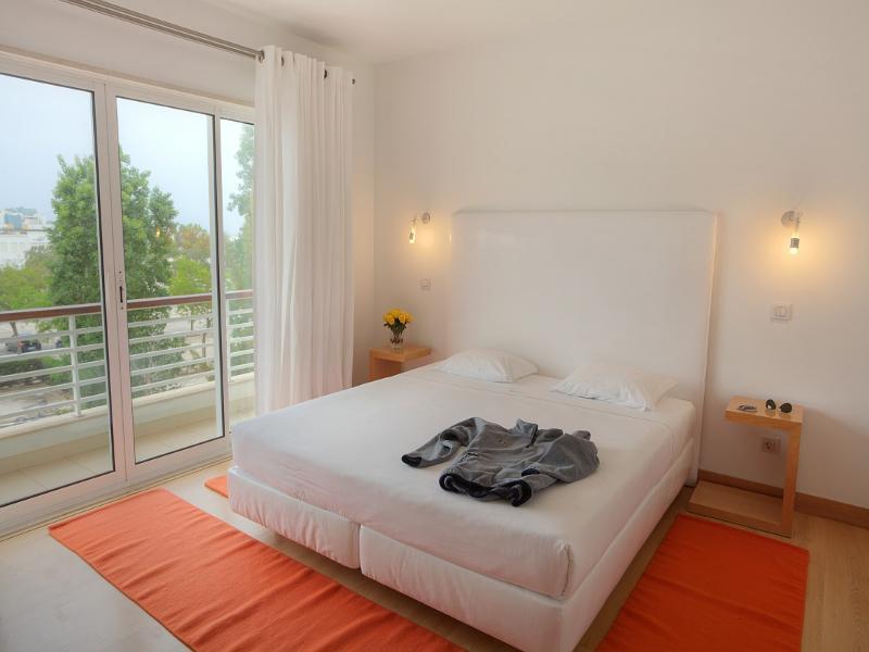 Marina Club Ii Hotel