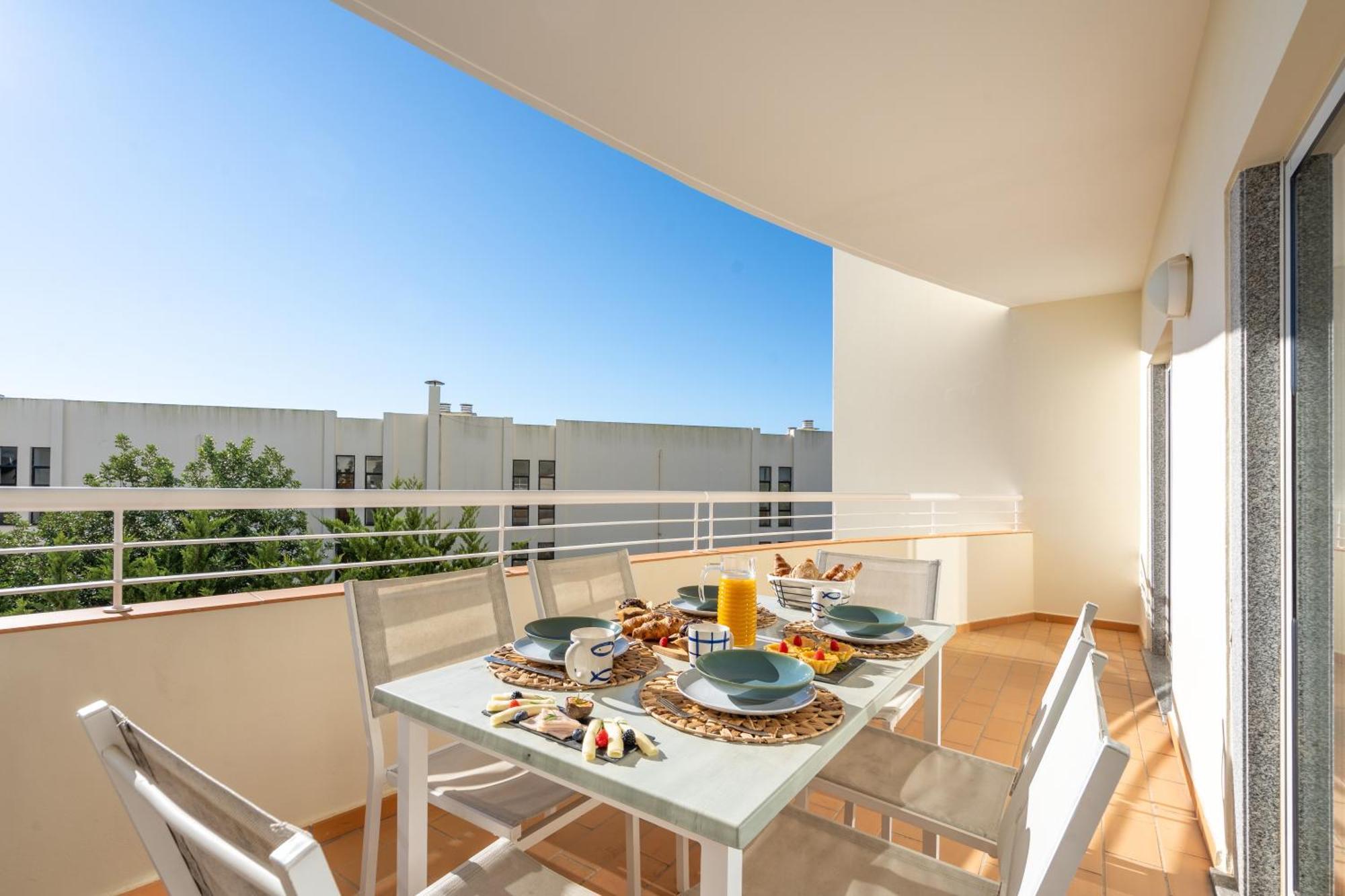 Host Wise - Bright & Stylish Flat With Pool *
