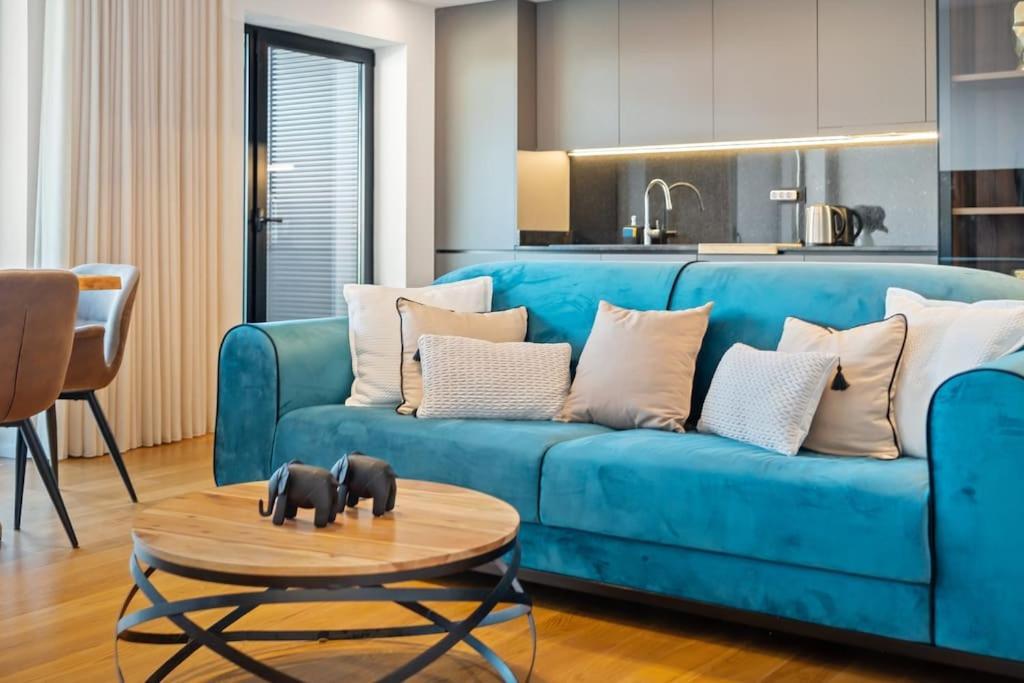 View Apartment *