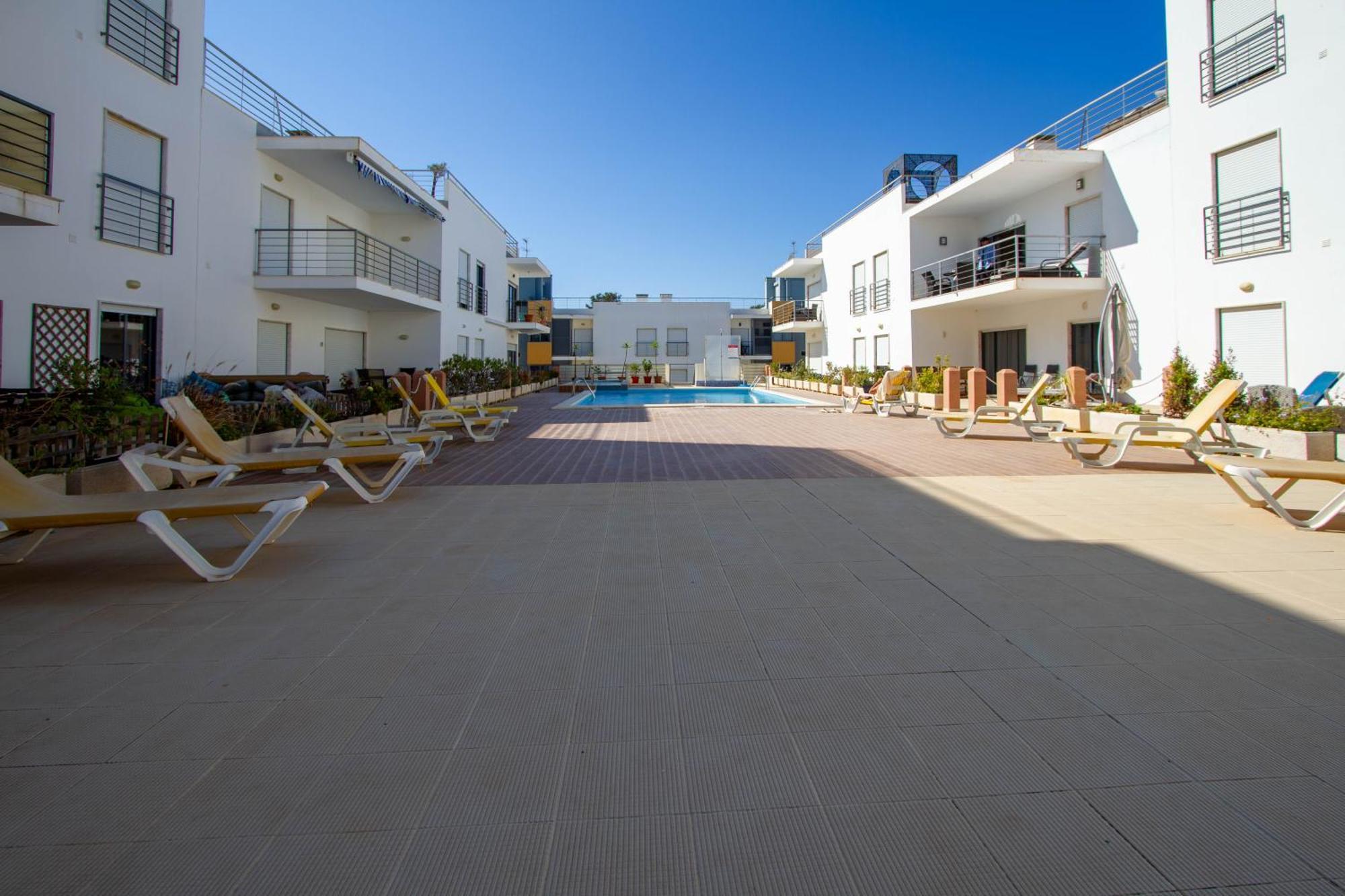 Casa Happiness, Swimming Pool, Fast Wifi, Parking * Lagos