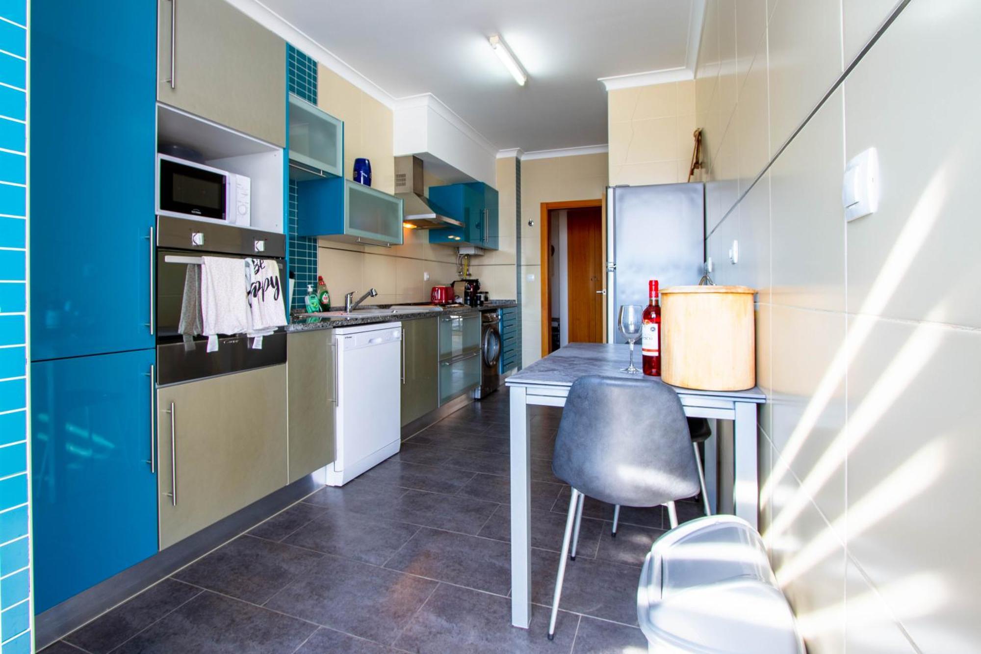 Apartment Casa Happiness, Swimming Pool, Fast Wifi, Parking *