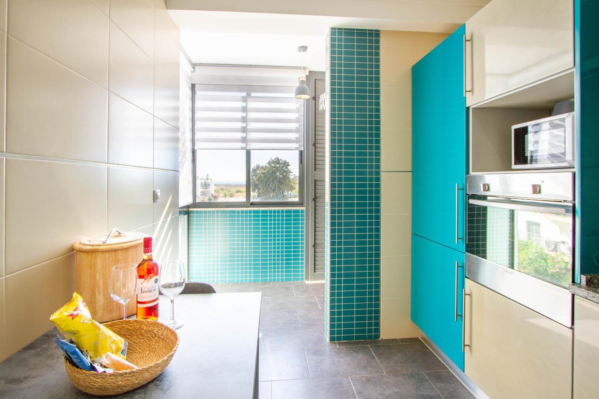Casa Happiness, Swimming Pool, Fast Wifi, Parking Apartment *