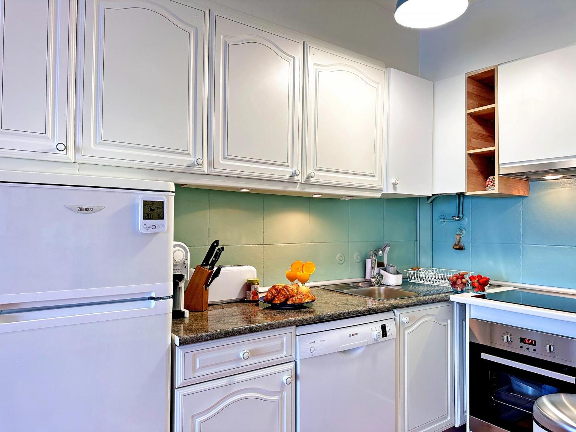 Oceanview By Becherish Apartment *