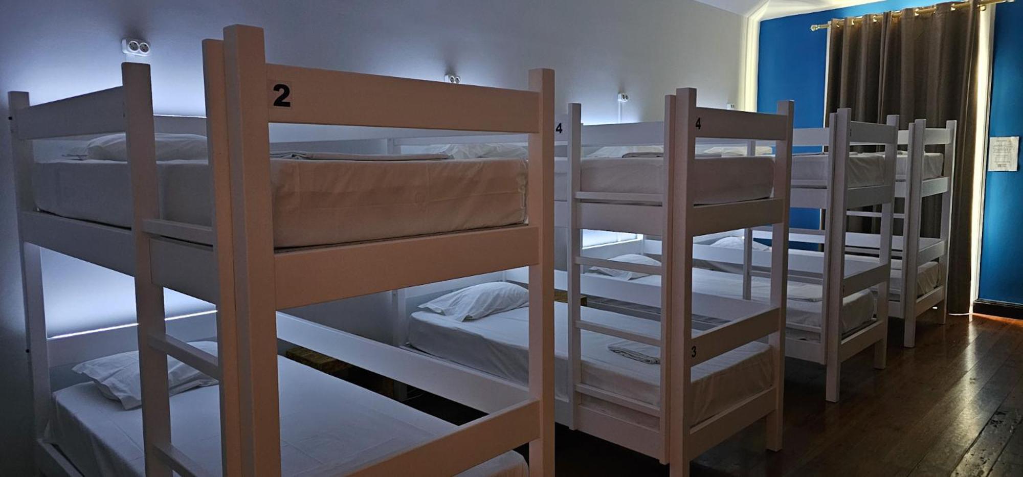 Santa Maria Hostel *