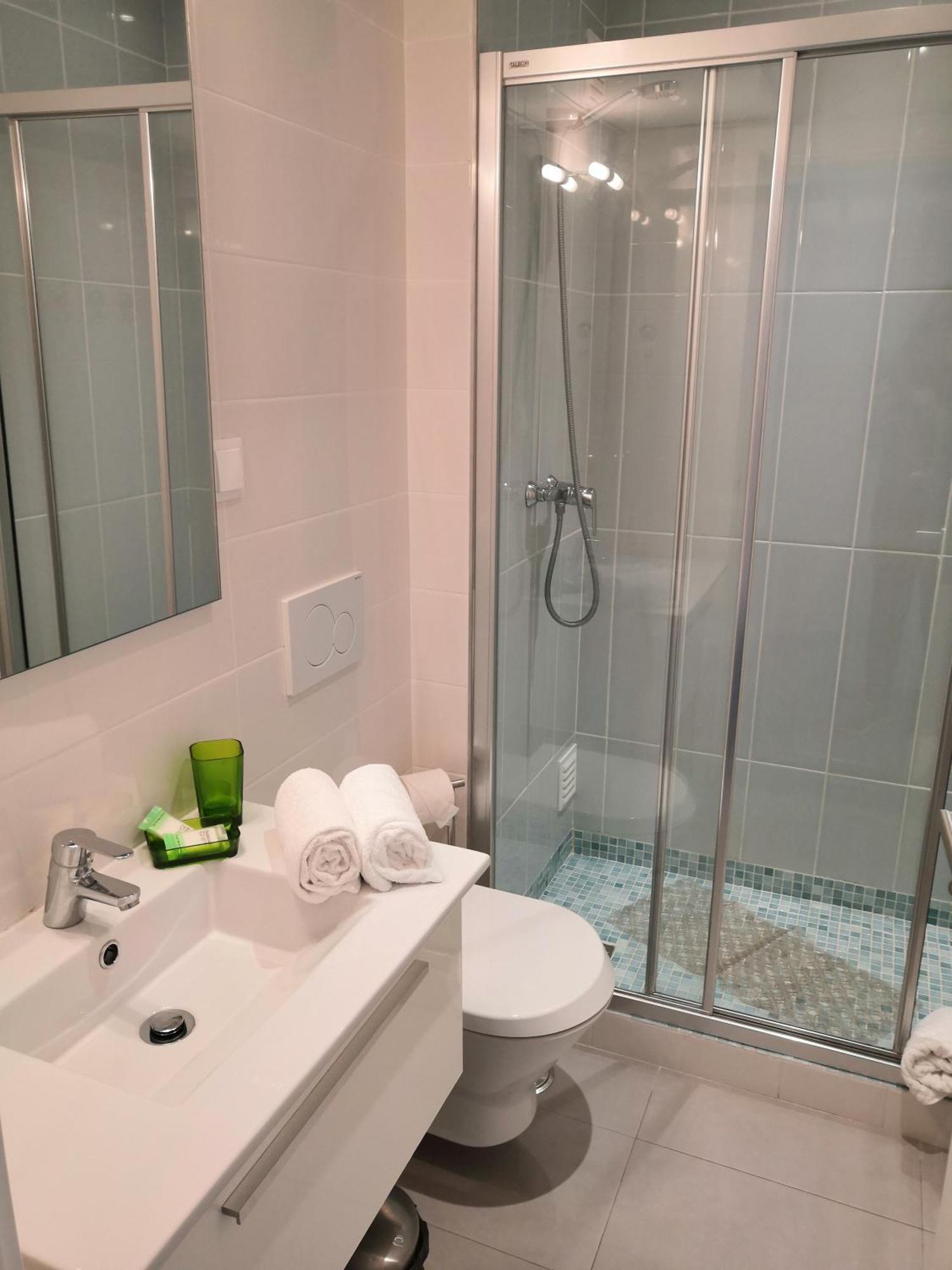 Bay View Apartment