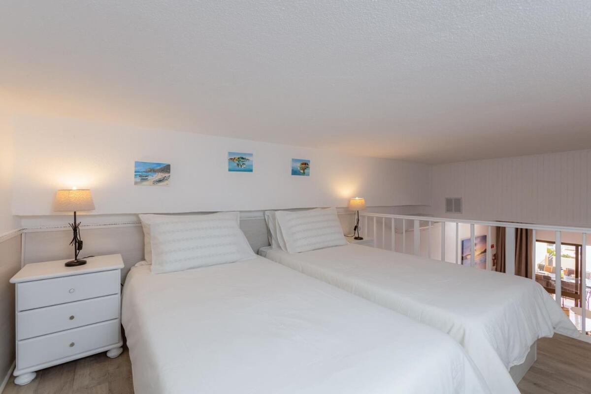 Bellevue By The Sea - Oceanfront For 4 With Stunning Views At Dona Ana *