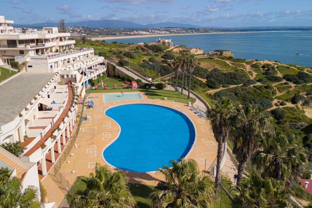 Apartment Bellevue By The Sea - Oceanfront For 4 With Stunning Views At Dona Ana Lagos