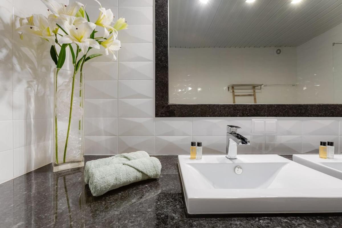 Bellevue By The Sea - Oceanfront For 4 With Stunning Views At Dona Ana * Lagos