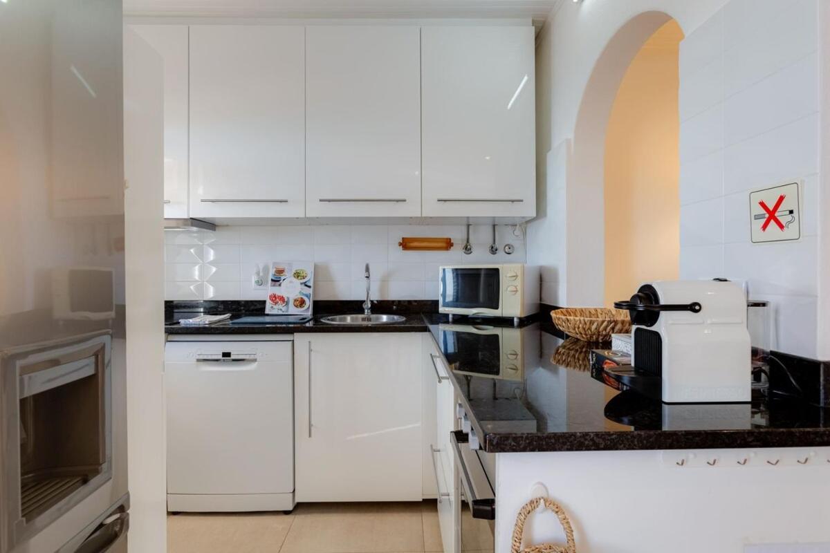 Apartment Bellevue By The Sea - Oceanfront For 4 With Stunning Views At Dona Ana
