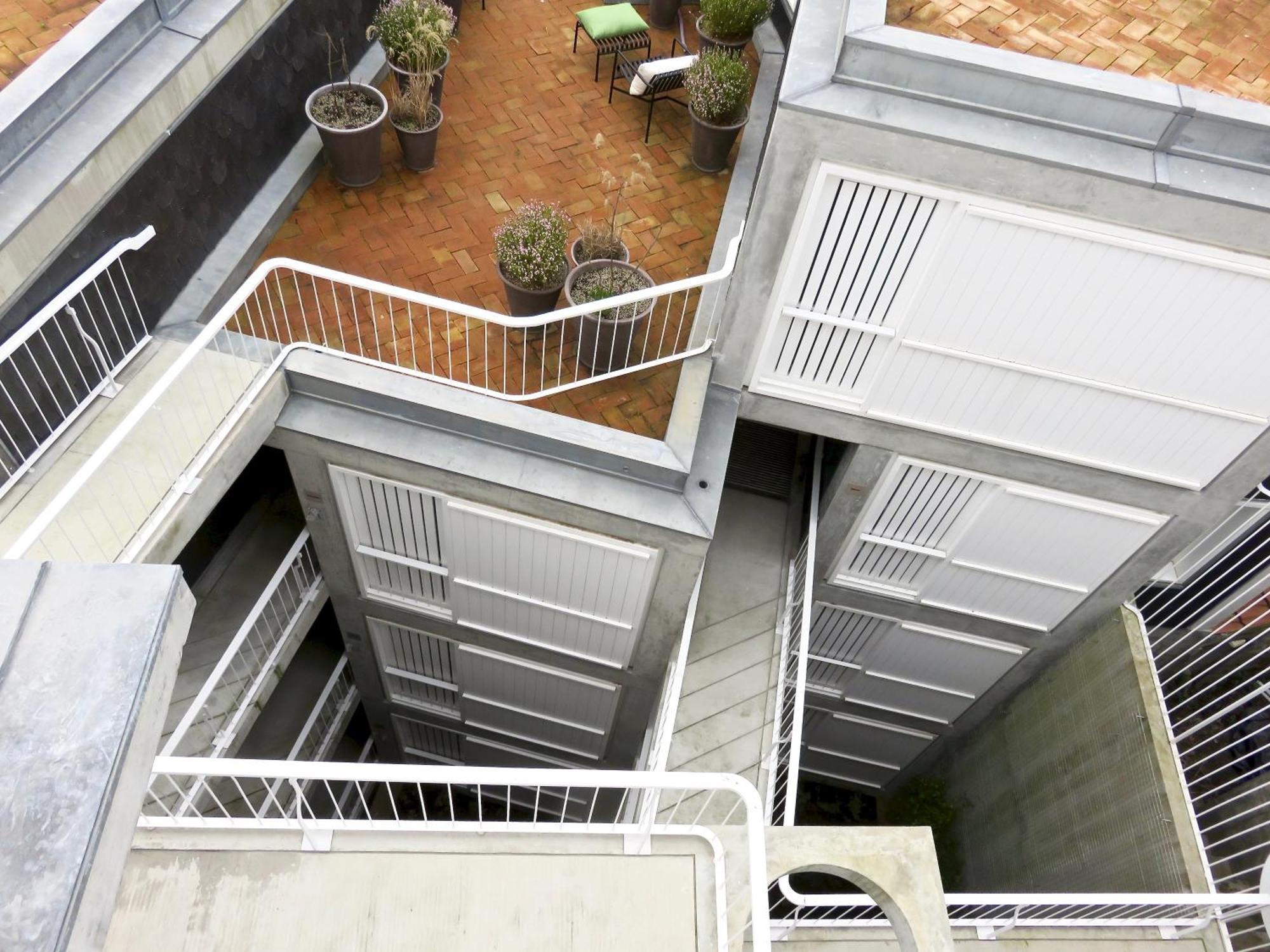 Serviced - Miragaia Ii Apartahotel Oporto