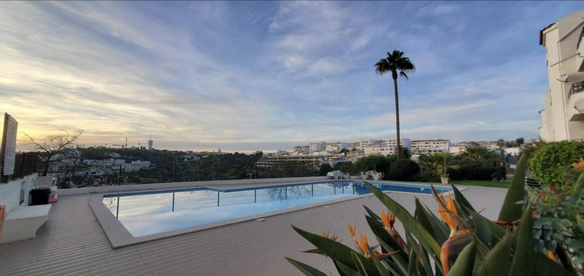 Sunny 3-bedroom Apartment Albufeira