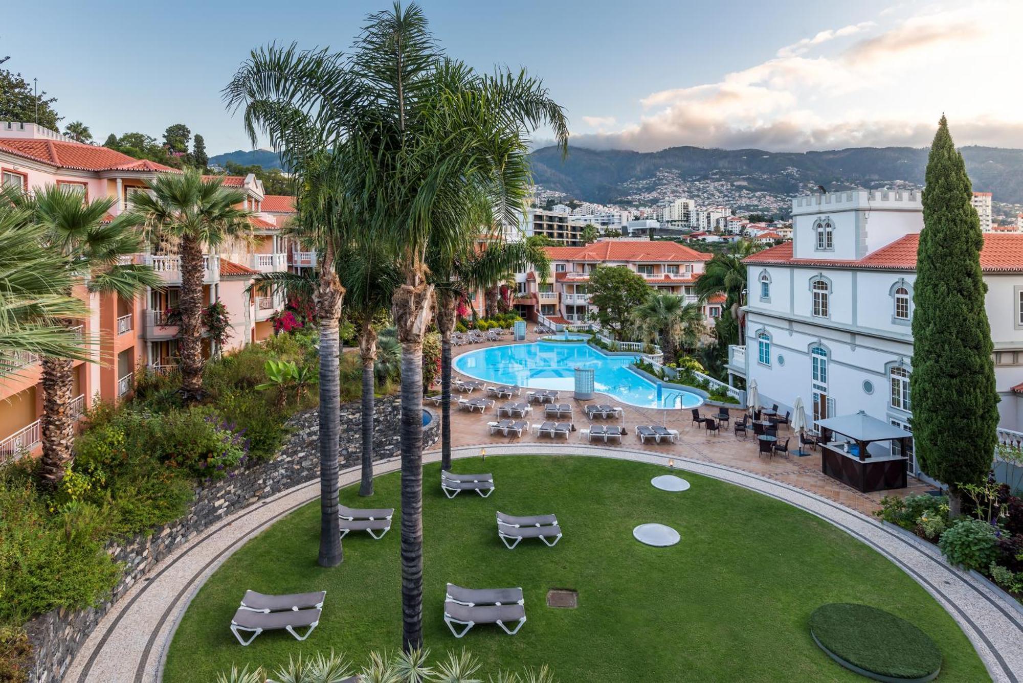 Pestana Miramar Garden & Ocean Hotel 4*