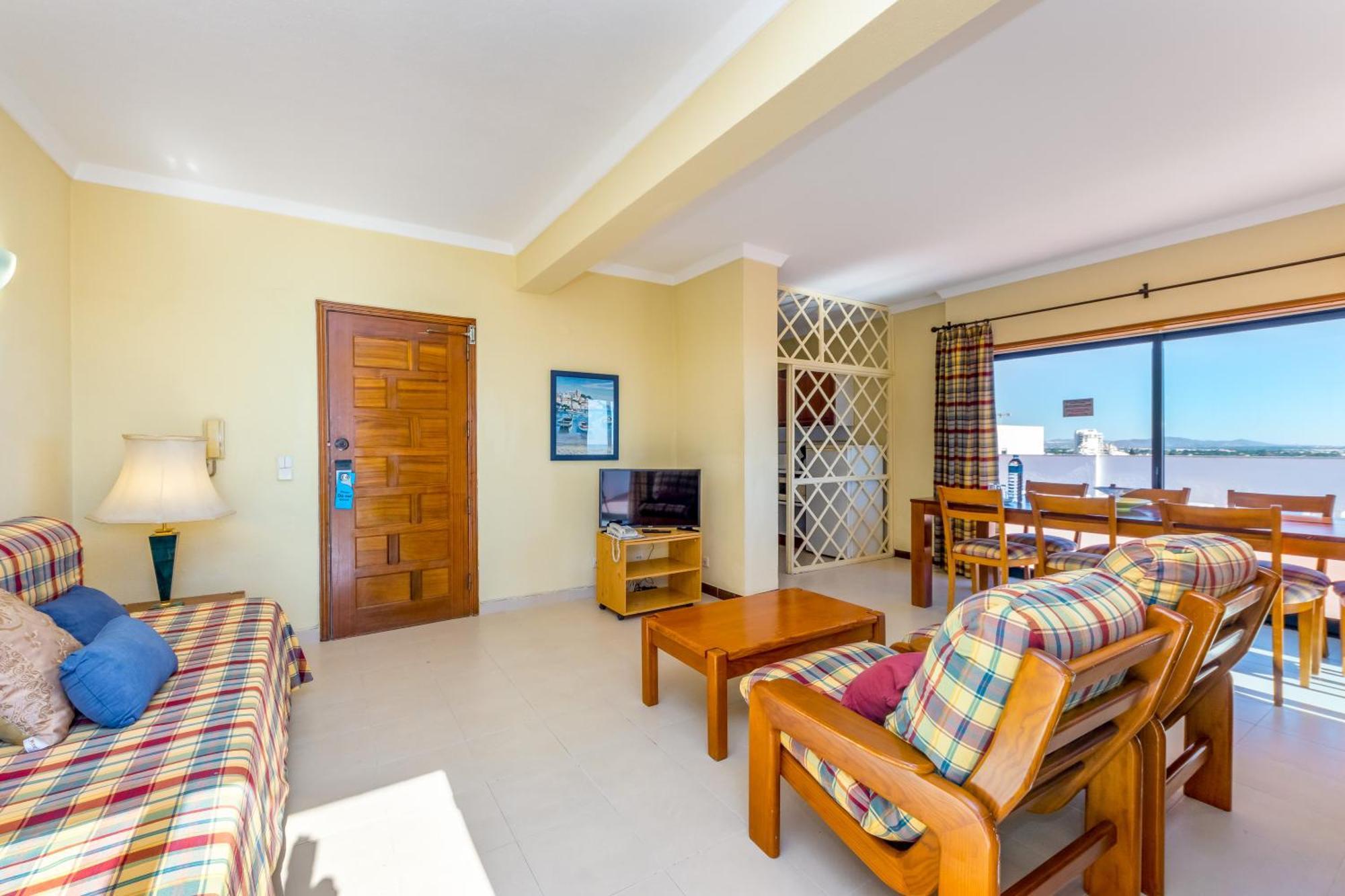 Aparthotel Janelas Do Mar Turisticos