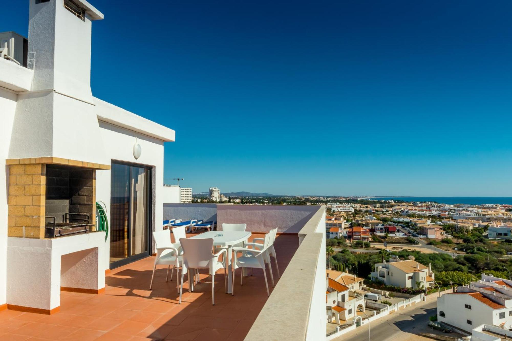 Aparthotel Janelas Do Mar Turisticos 3*