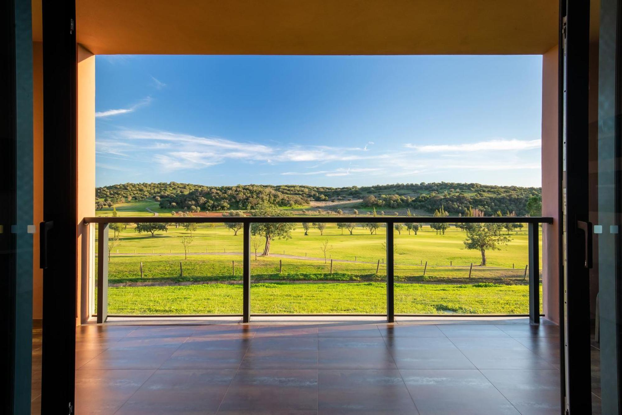 Hotel Nau Morgado Golf & Country Club 4*