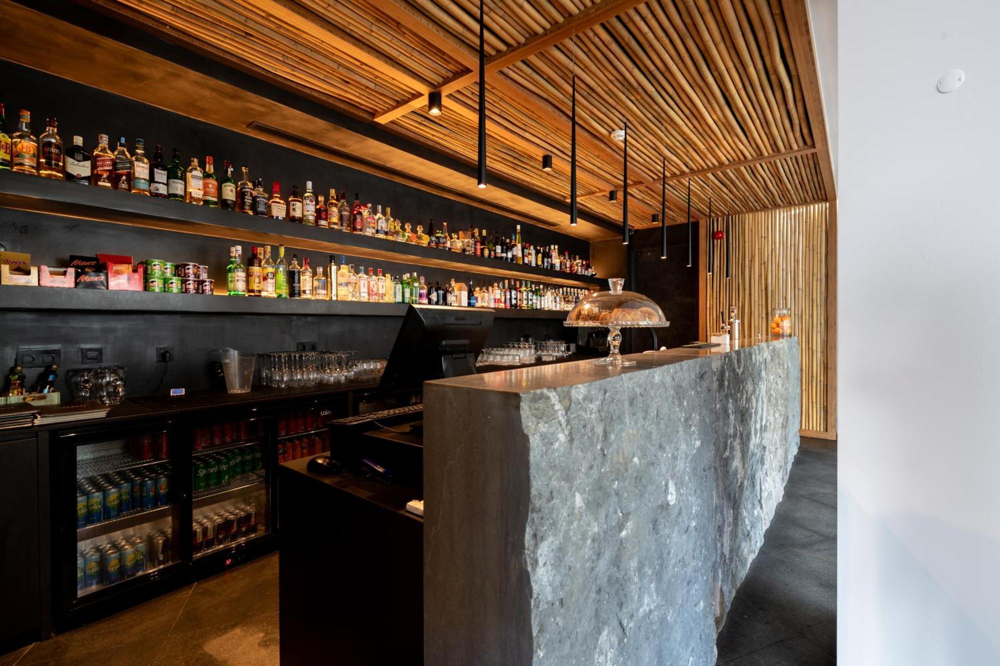 Belmar & 4* Lagos