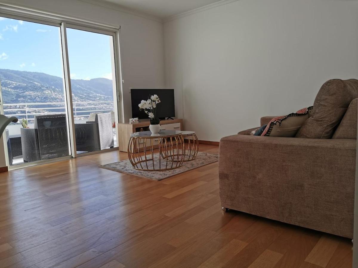 Pico Barcelos - Apartment