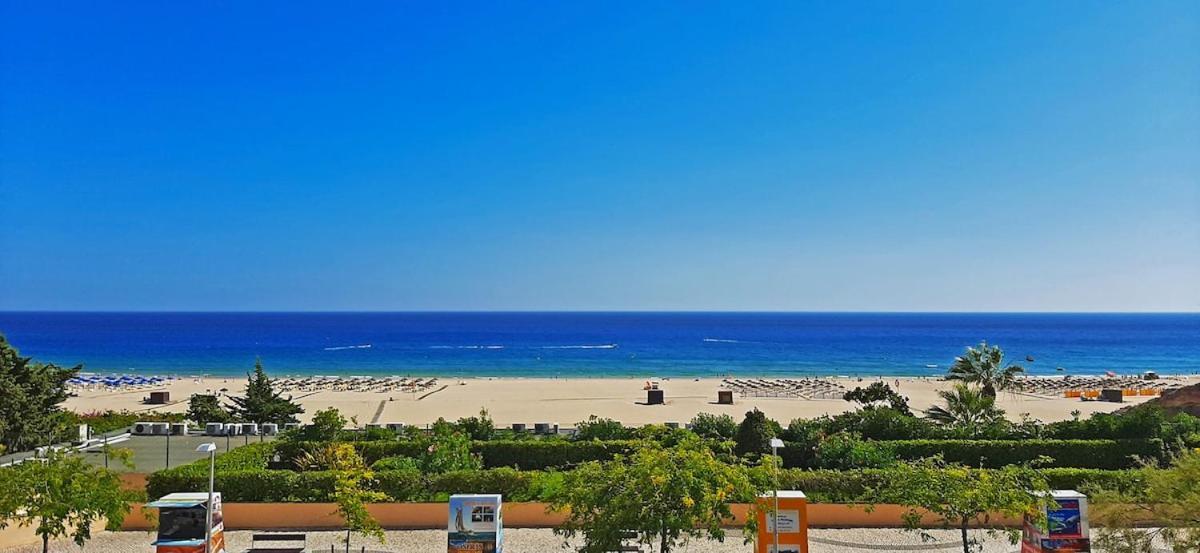 Apartment Front View 2 Bedroom Alvorada At Da Rocha *