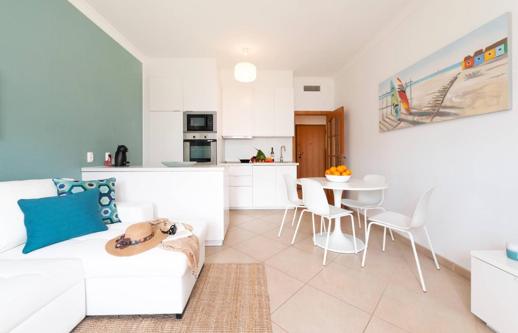Oura - Bluesea Apartment