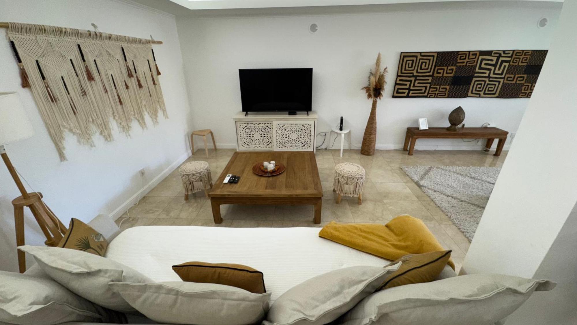 Ocean Front Nomad Dreams N 7 Apartment