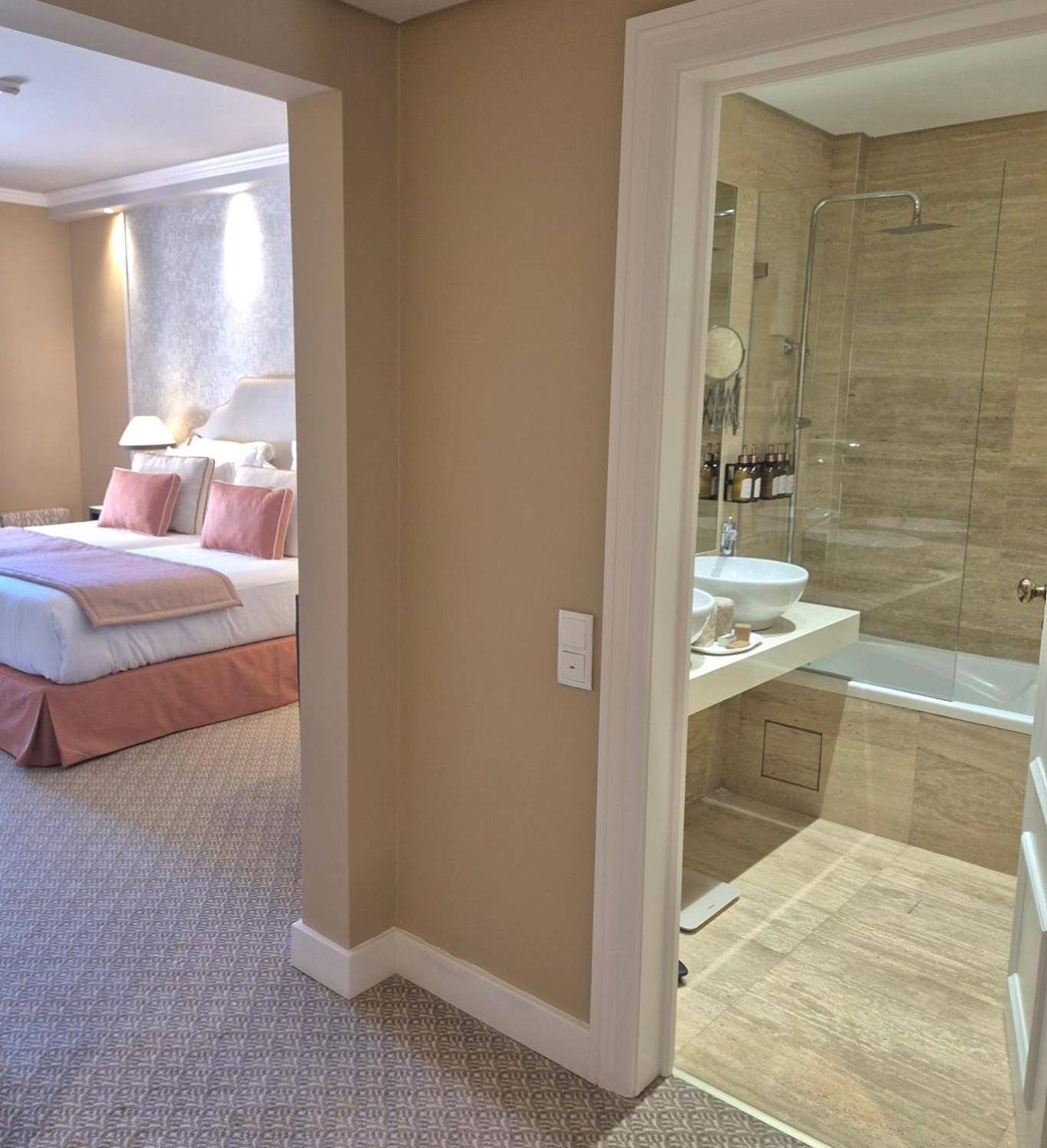 Longevity Senses - Boutique - Adults Only Cascais