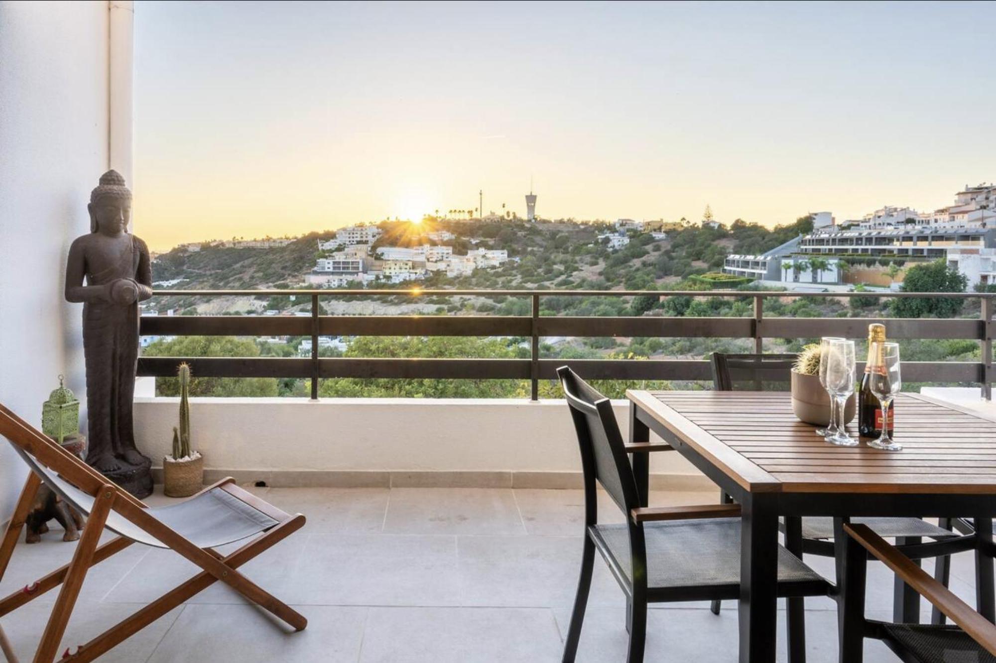 Sunny 3-bedroom
