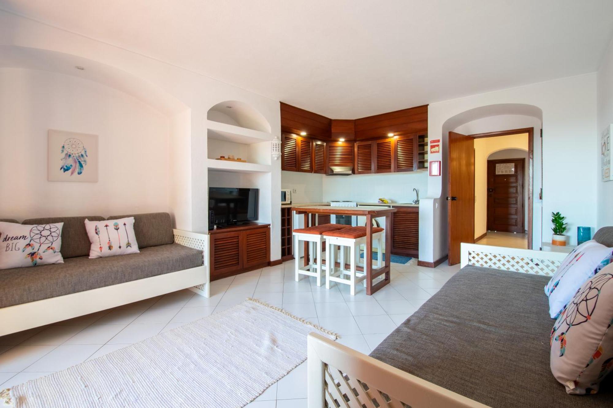 Bellavista Avenida By Beguest