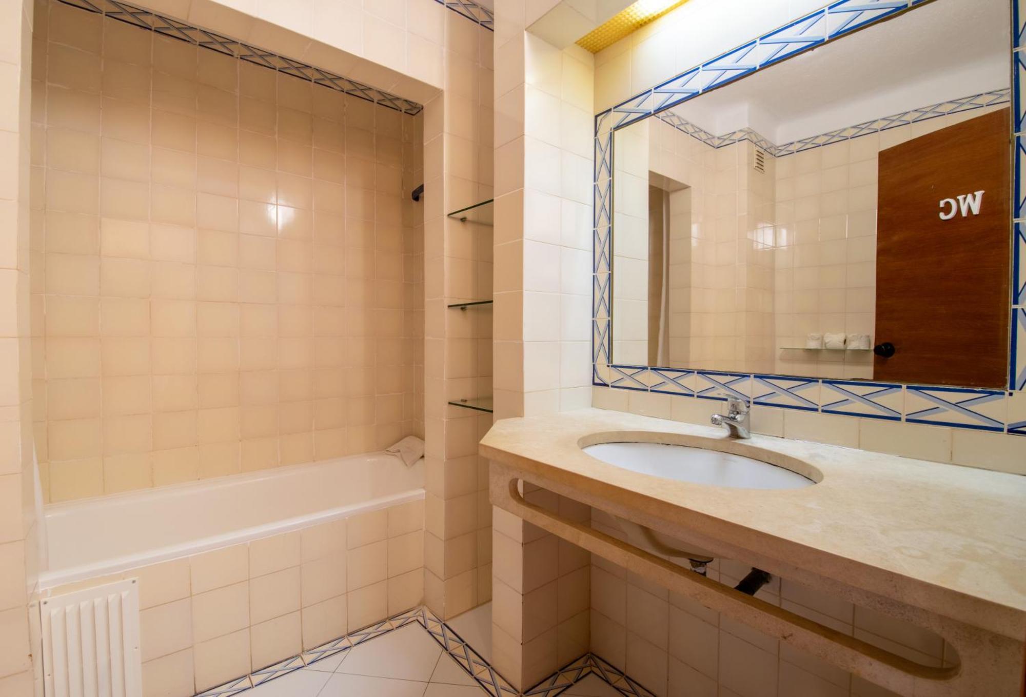 Bellavista Avenida By Beguest Aparthotel