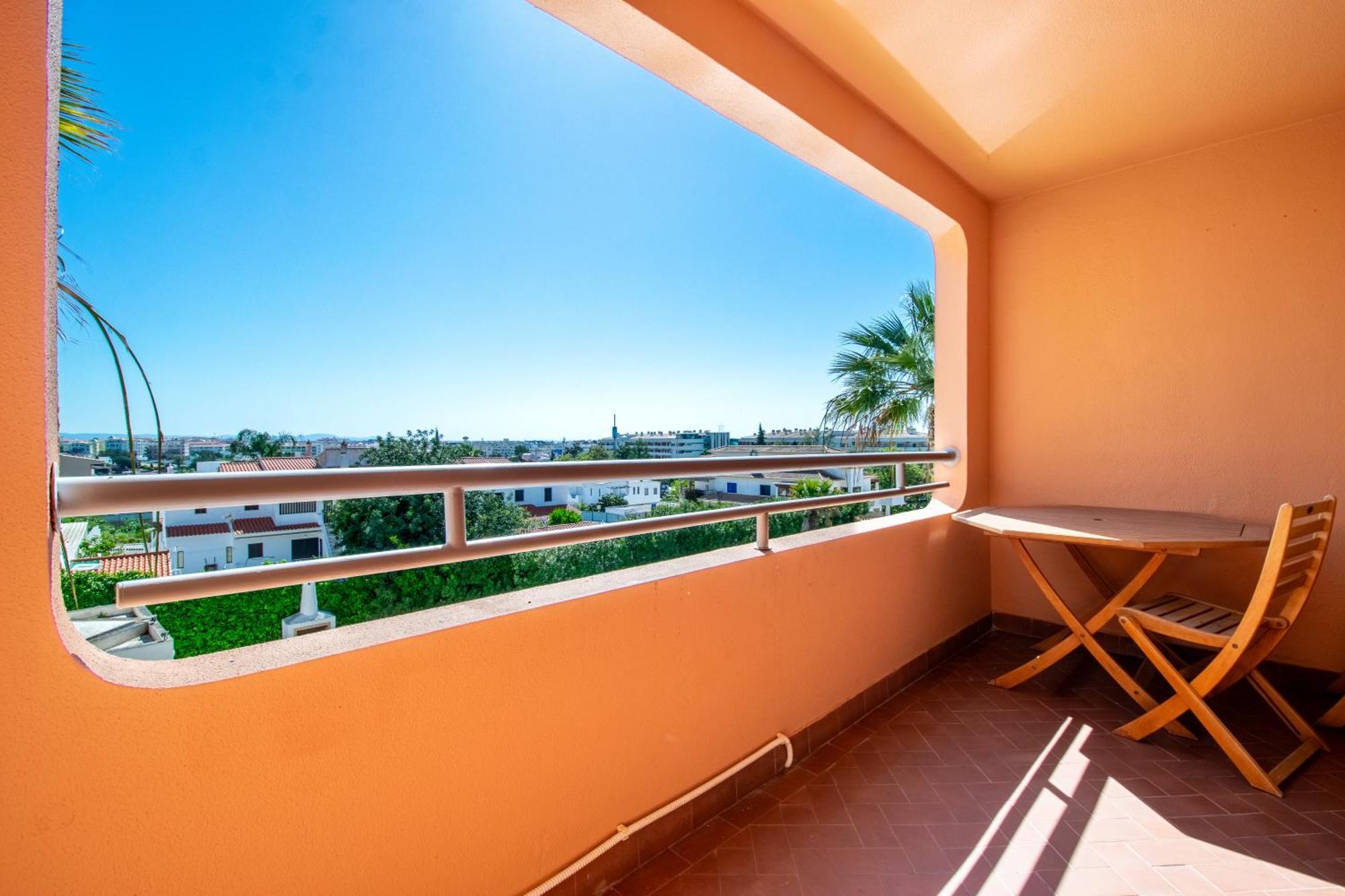 Bellavista Avenida By Beguest Aparthotel 3*