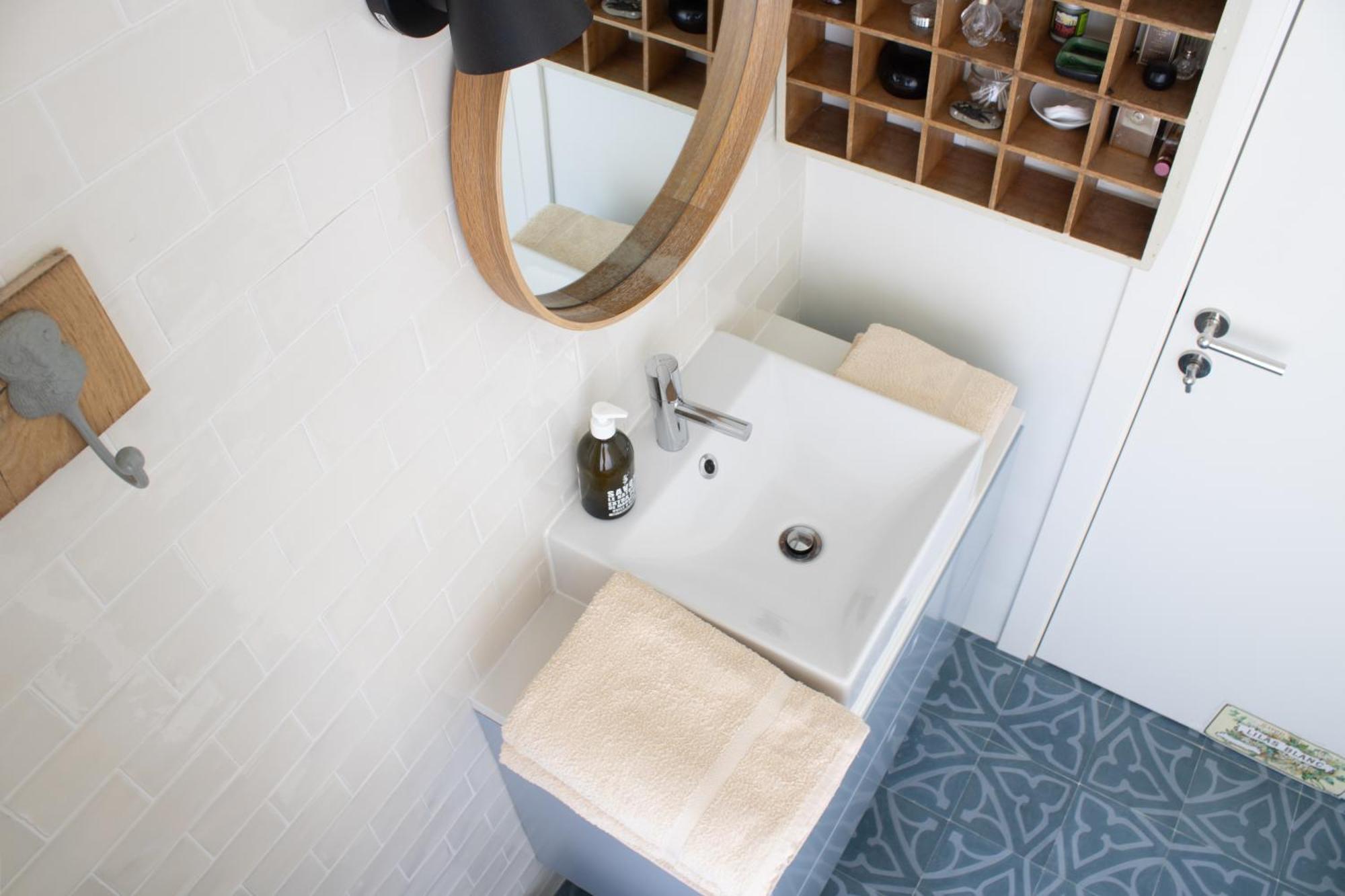 Avec Salle De Bain Privee Et Balcon Vegetal A Lisbonne Amoreiras Bed & Breakfast *