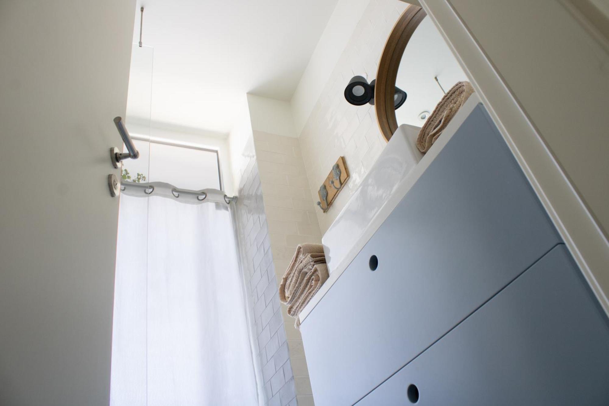 Bed & Breakfast Avec Salle De Bain Privee Et Balcon Vegetal A Lisbonne Amoreiras *