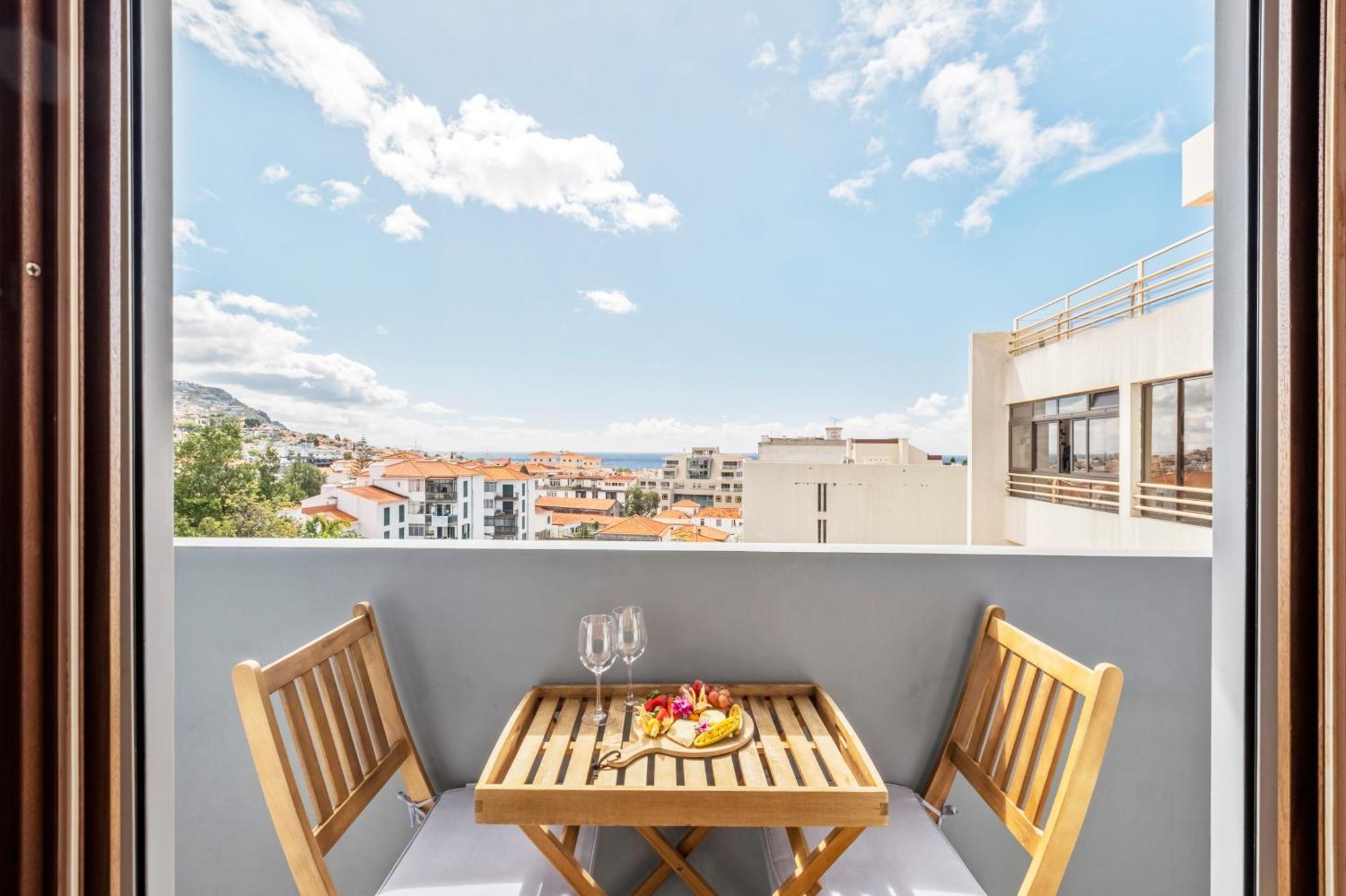 Heritage Apartment *