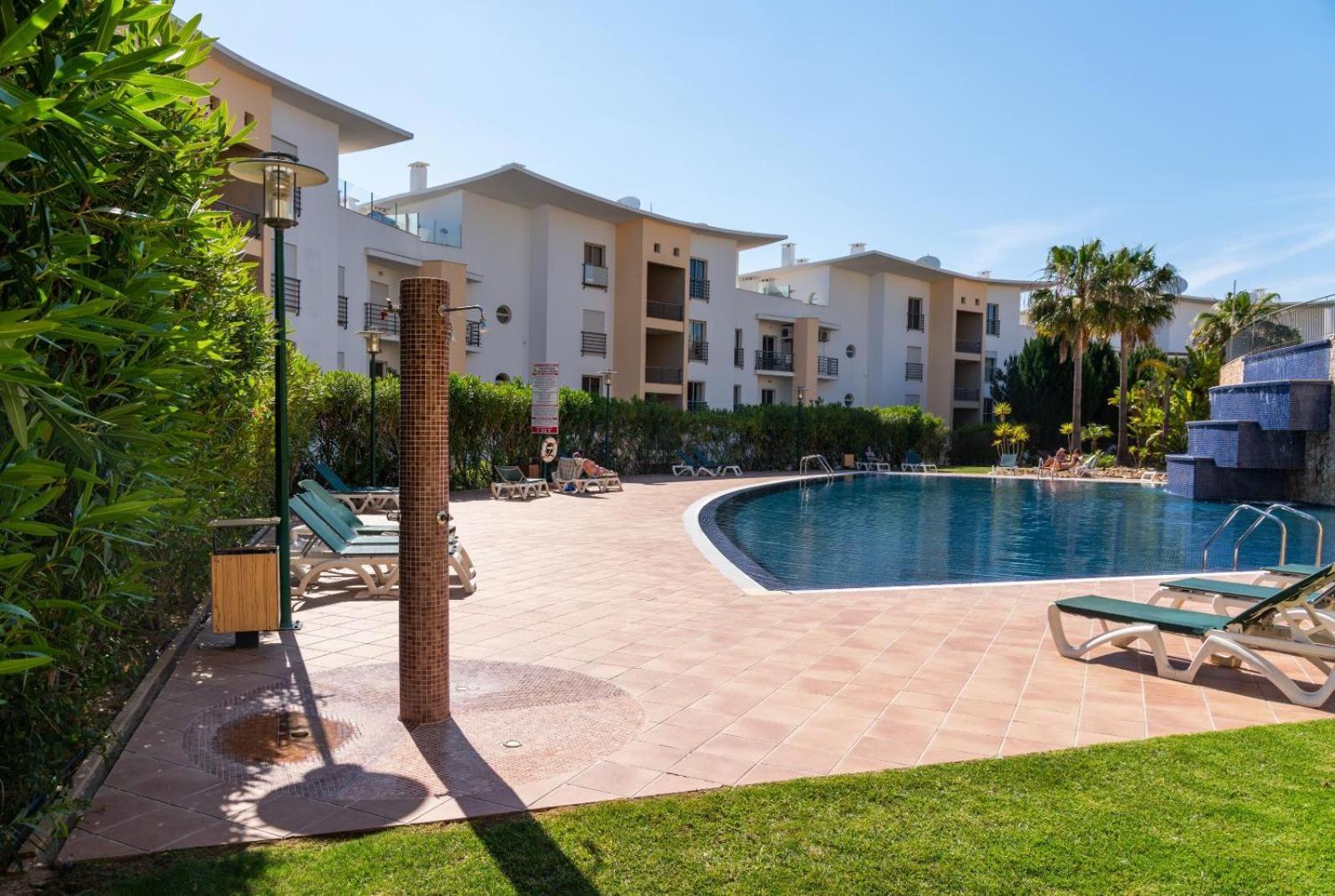 Homes Ocean View With Lovely Terrace, 2 Swimming Pools & Tennis Court * Albufeira