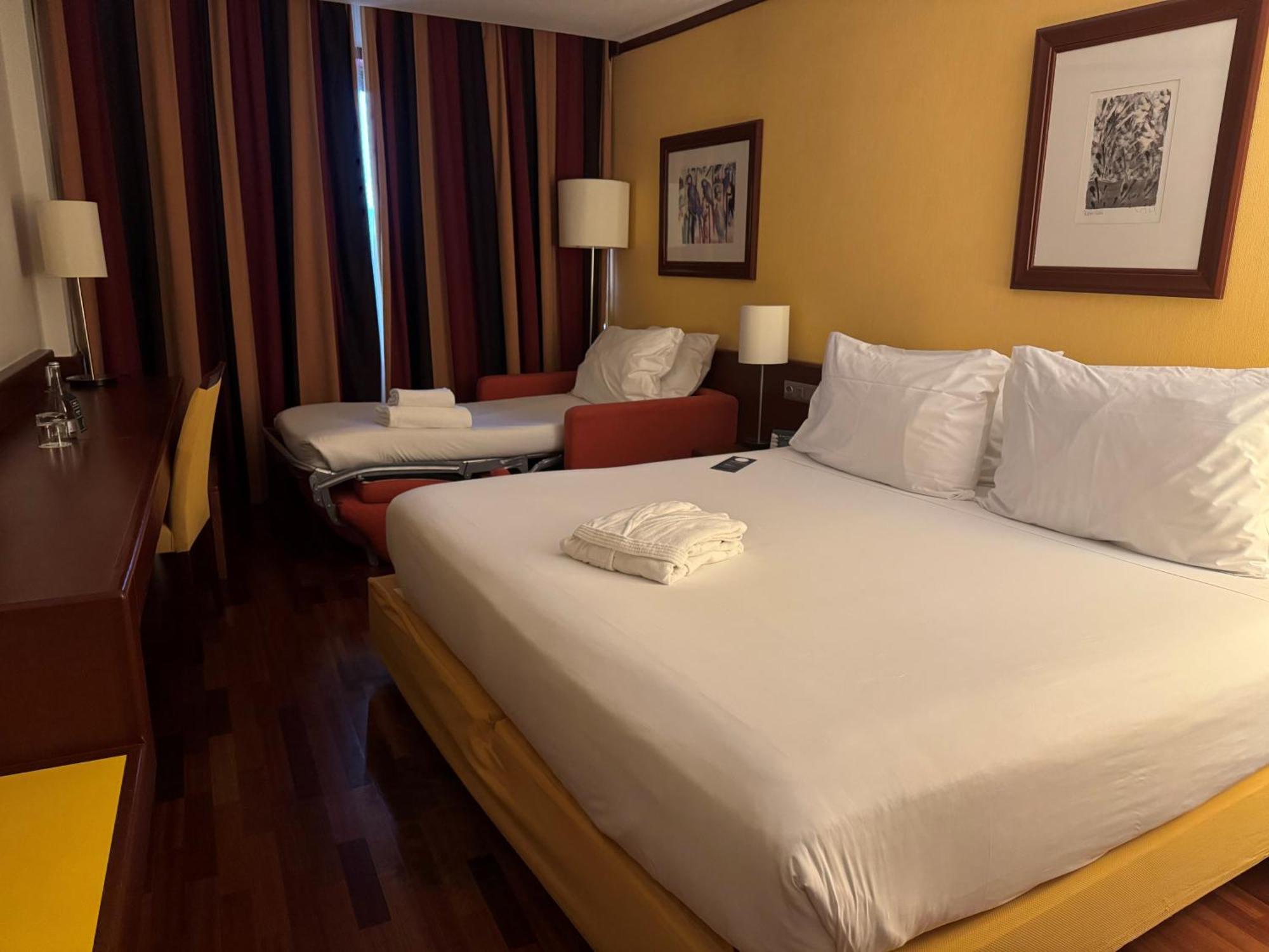 Lisbon-continental By Ihg Hotel Lisbon