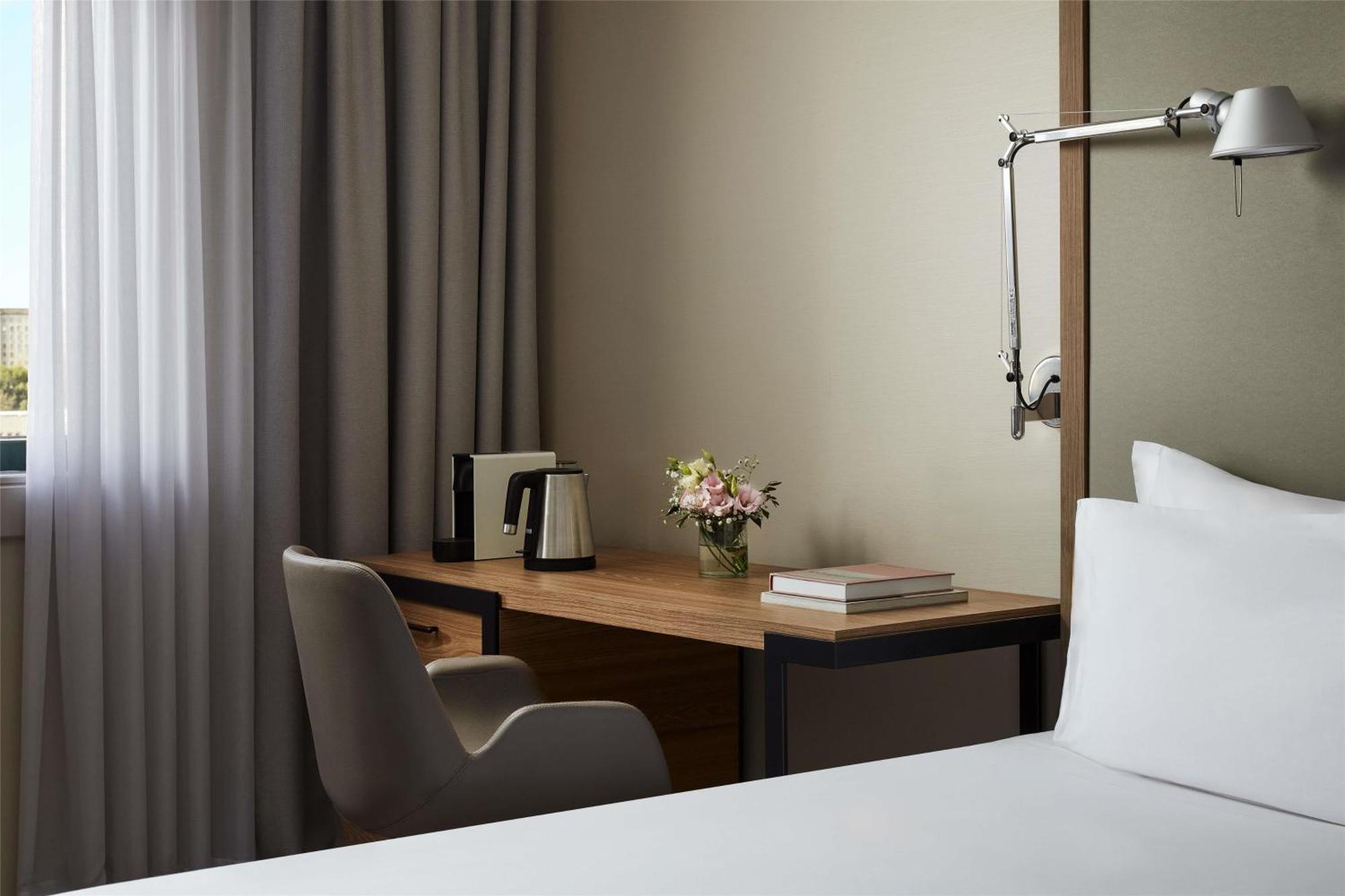 Nh Campo Grande 4* Lissabon