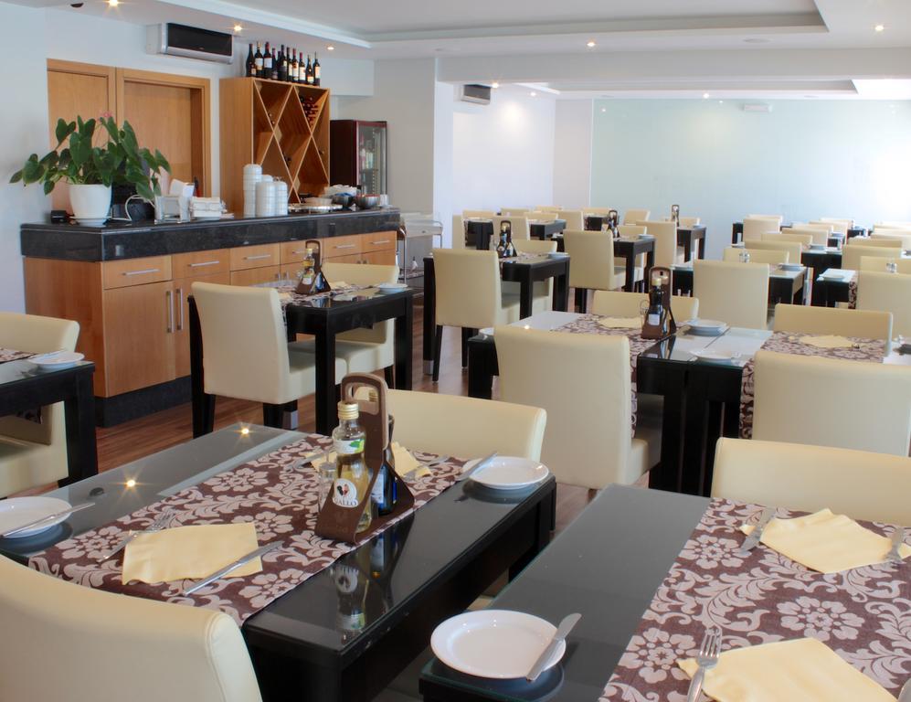 Parque Mourabel, Oasis Village & Pe Do Holiday park 3*