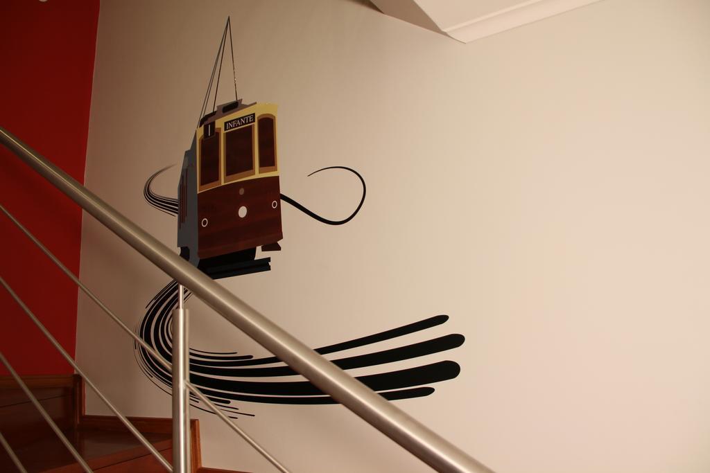 Oporto Excentric Surf / Design Hostel Hostel *