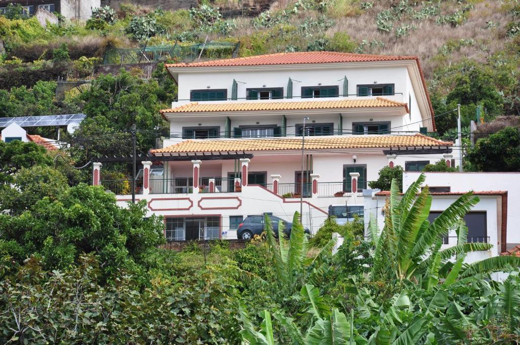 Aparthotel Marta 3*