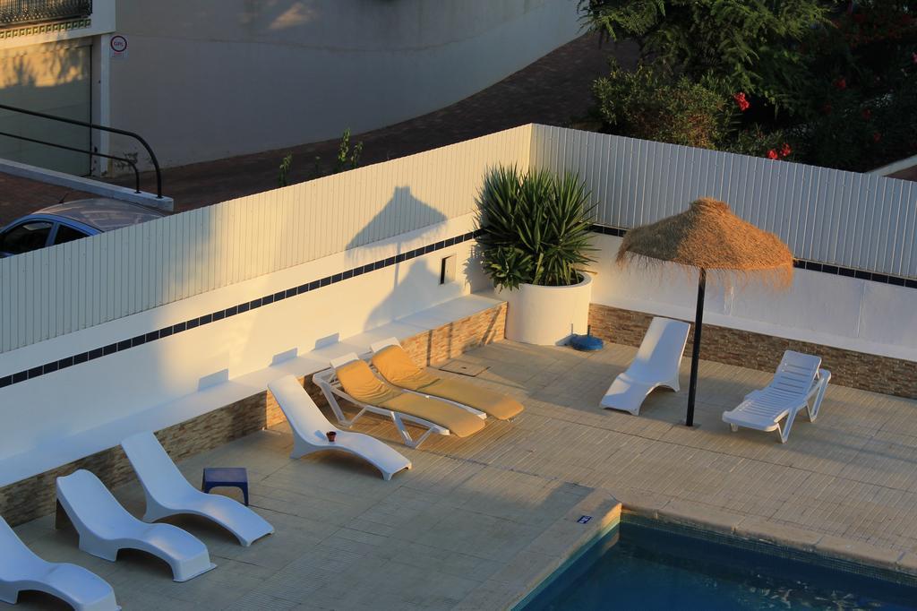 Julio Dinis Apartment