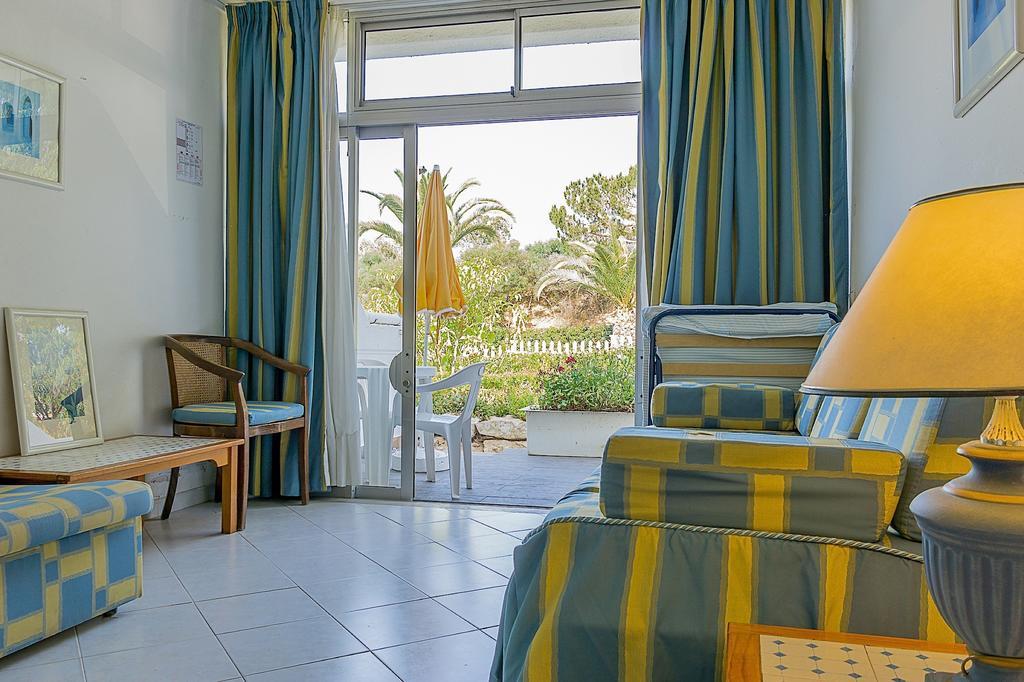 Akisol Oura Apartment