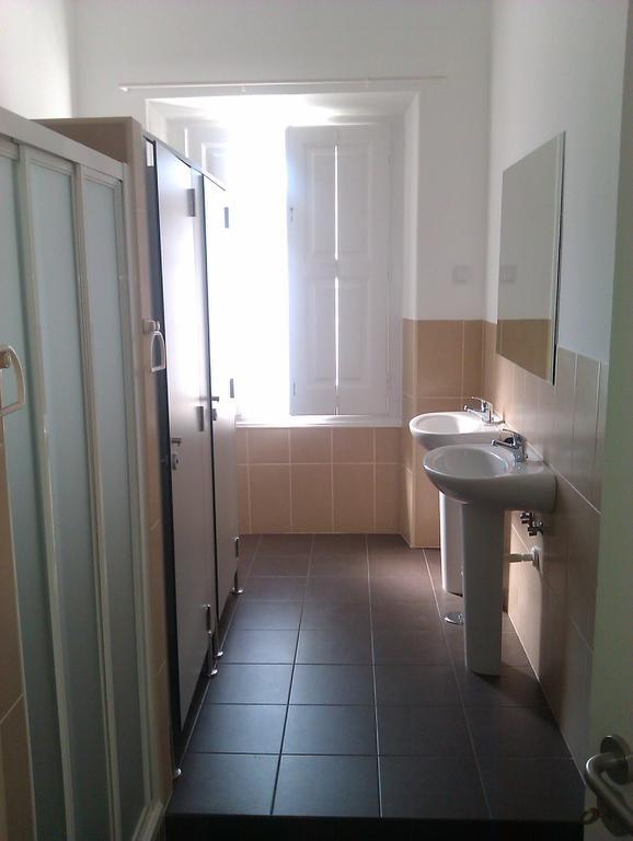 White Sun Hostel *